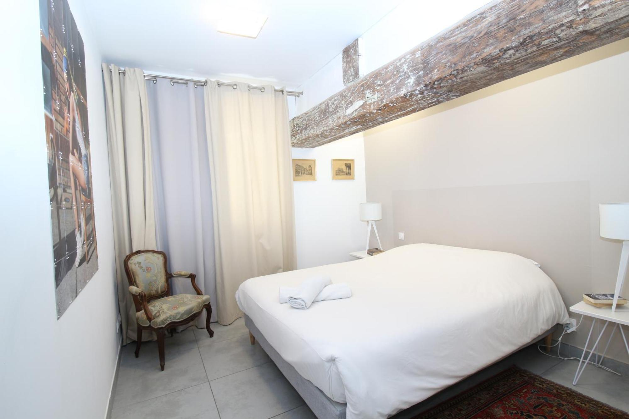 T3 Appartement Hypercentre Proche Commerce- Parking - 2 Chambres Wifi Gratuit Авиньон Экстерьер фото
